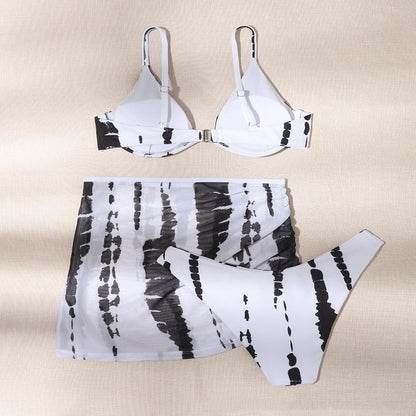 Black And White Steel Support  Split Three-piece Swimsuit