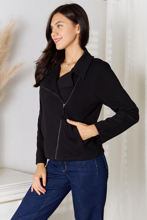 Women Plus Size Black Zip-Up Jacket with Pockets | Nowena