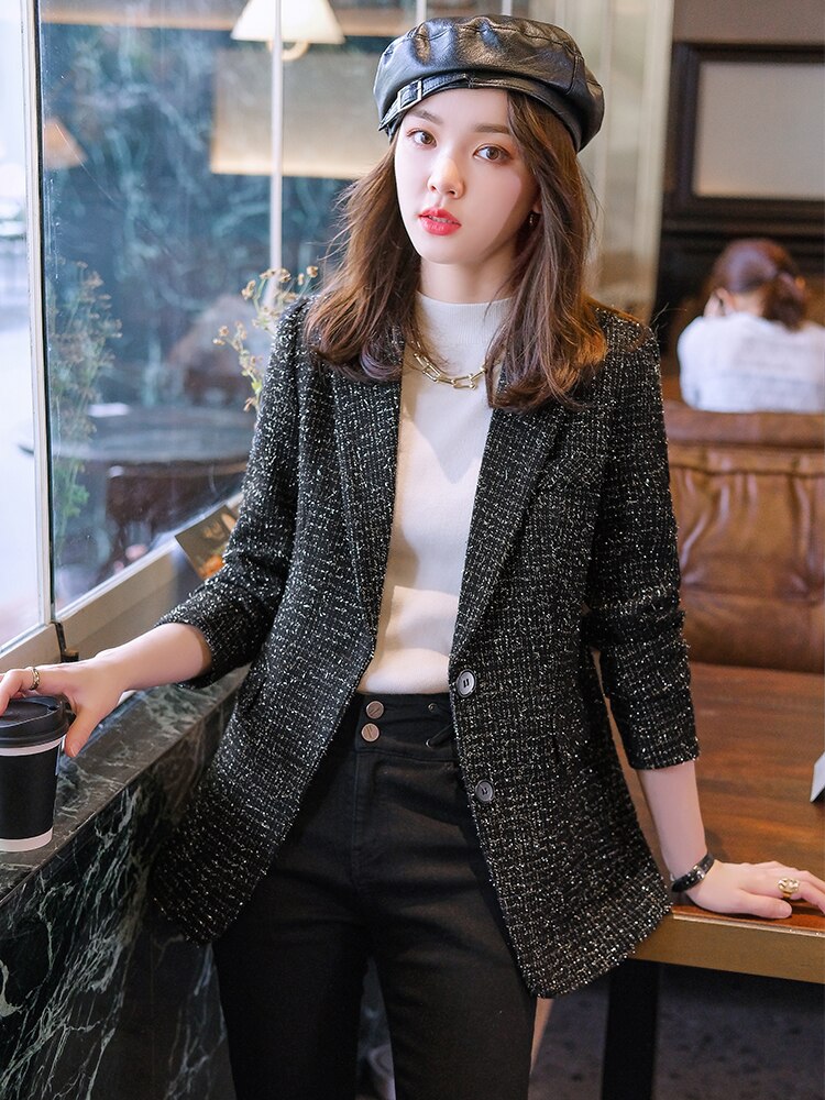 Business suit for women