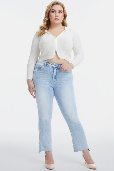 Plus Size High Waist Raw Hem Washed Straight Jeans - Fade Blue